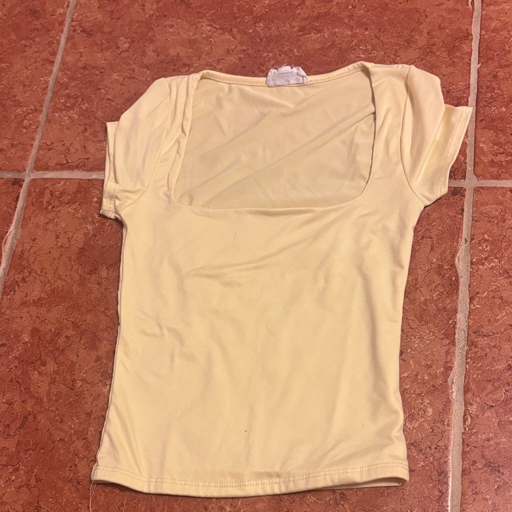 Elegant Women's Yellow Short Sleeve Blouse